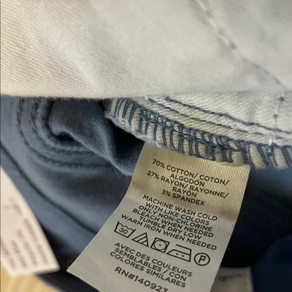 NWT LOFT Women's Straight Leg Blue Jeans - Picture 8 of 9